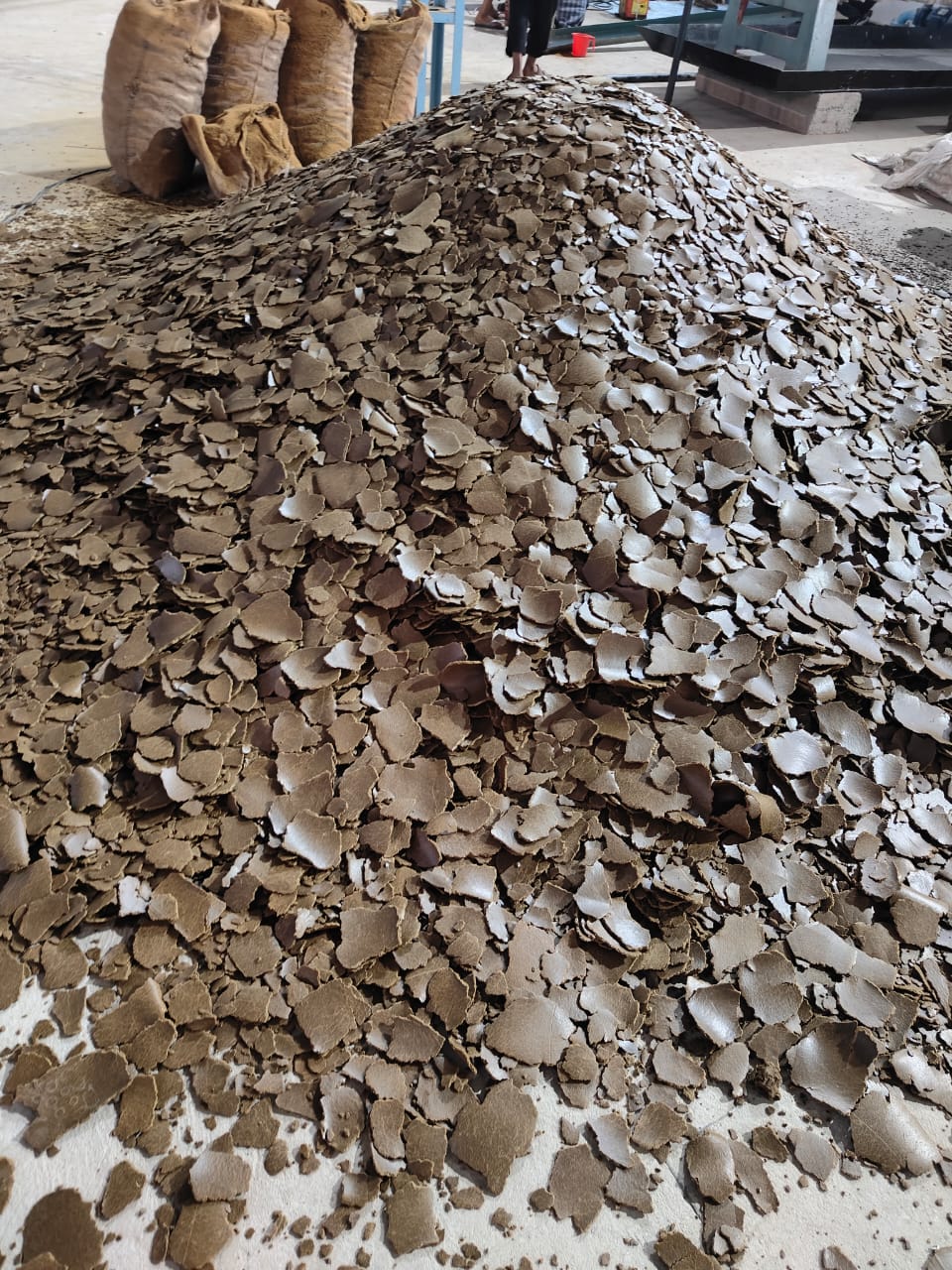 Mustard oil cake (khal) at Farming Wagon factory